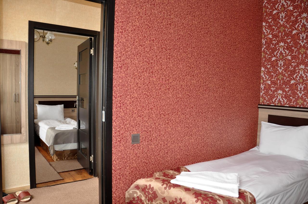 Xutorok Hotel & Restaurant Chilegir Zewnętrze zdjęcie