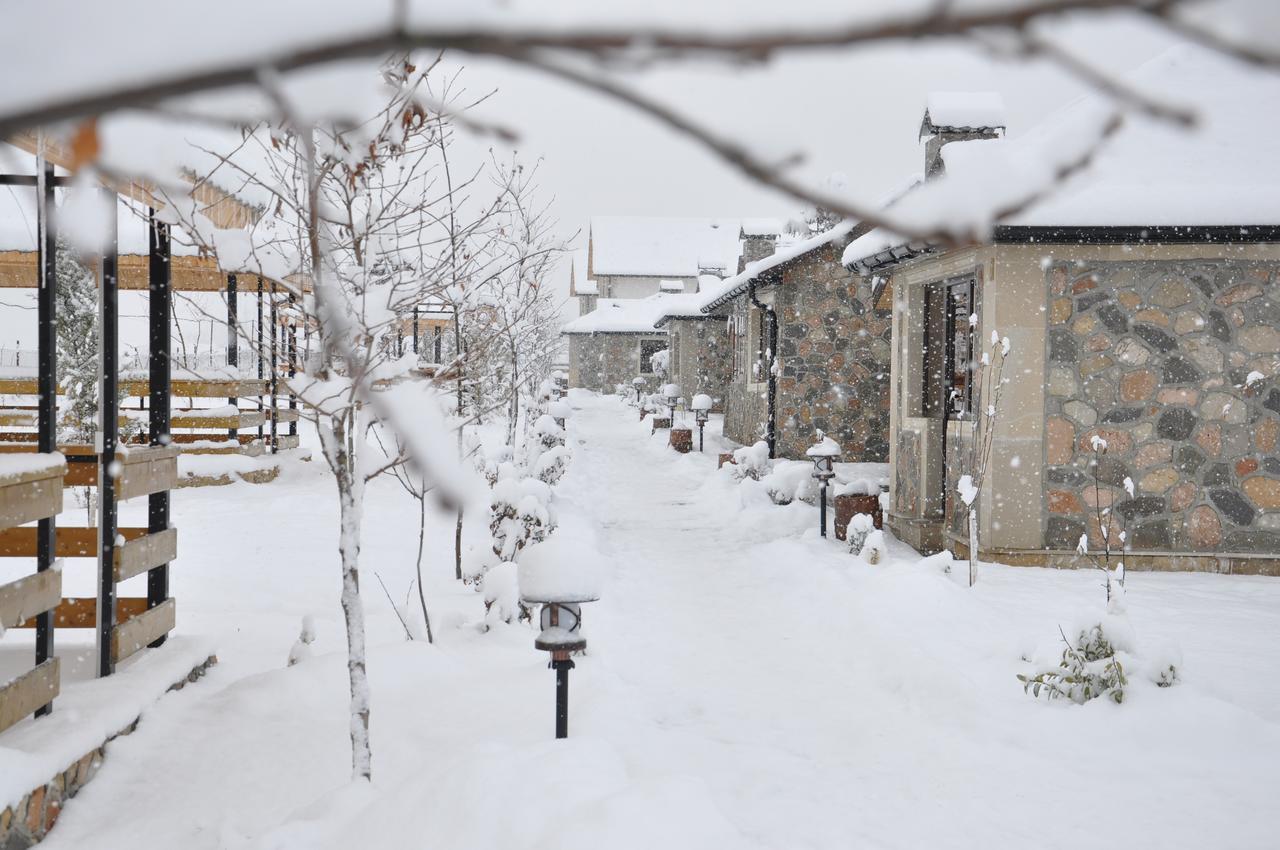 Xutorok Hotel & Restaurant Chilegir Zewnętrze zdjęcie