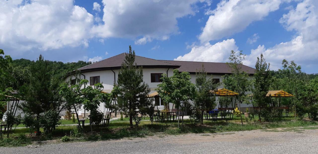 Xutorok Hotel & Restaurant Chilegir Zewnętrze zdjęcie