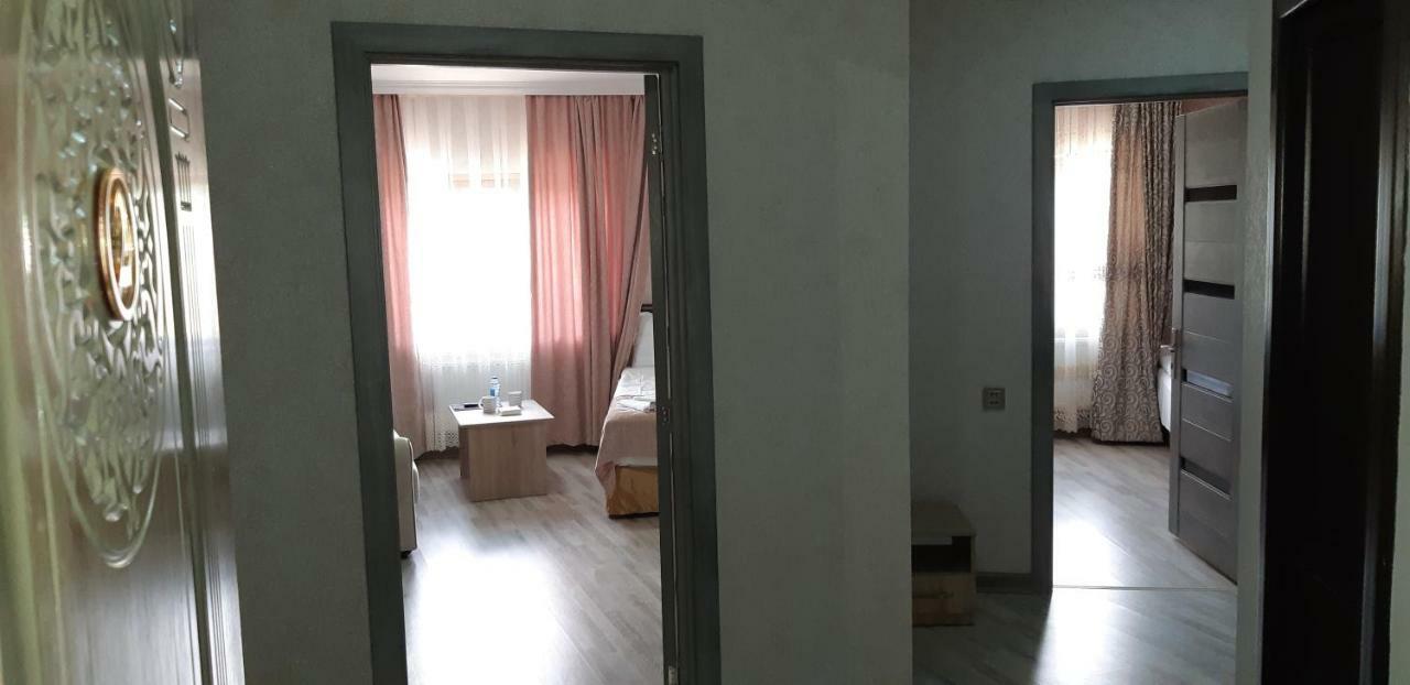 Xutorok Hotel & Restaurant Chilegir Zewnętrze zdjęcie